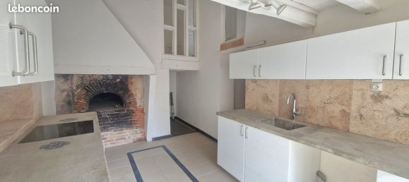 Casa T3 em Saint-Claude-de-Diray, France N.º 71652 2