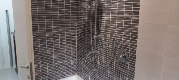 Apartamento de 4 divisões em Voghera, Italy N.º 332721 14