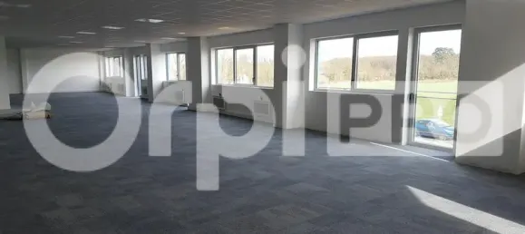 3646m² Commercial property in Villebon-sur-Yvette, France No. 288912 3