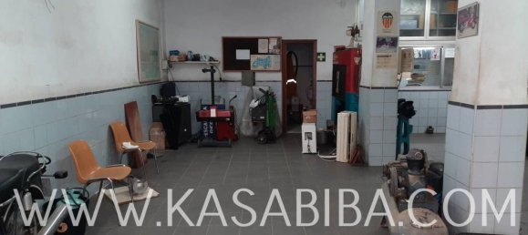 83m² Commercial property in Moncada, Spain No. 76063 14