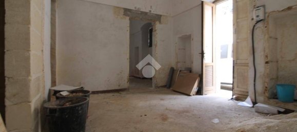 Studio in Ostuni, Italy No. 37406 8