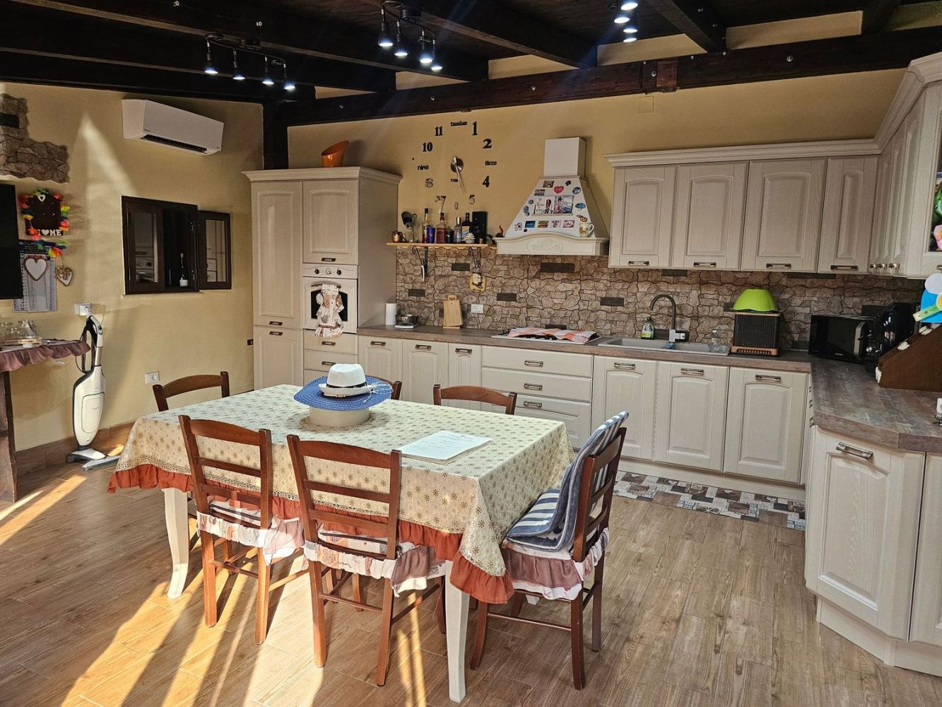 6 Schlafzimmer Wohnung in Misilmeri, Italy, Nr. 358589