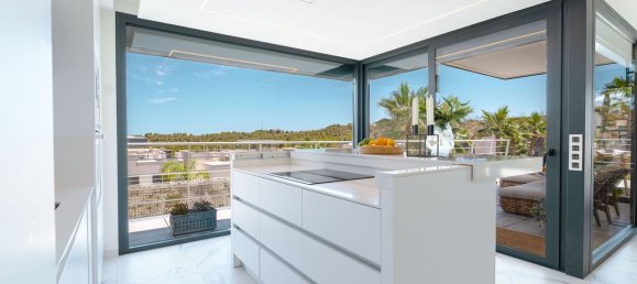 5 bedrooms Villa in San Miguel de Salinas, Spain No. 183680 7