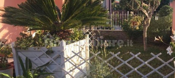 Вилла с 3 спальнями в Каррара, Италия № 109025 10