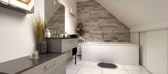 4 chambres Maison à Darnétal, France No. 359868 9