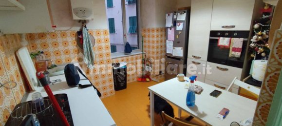 Apartamento de 1 dormitorio en Genoa, Italy No. 200942 4