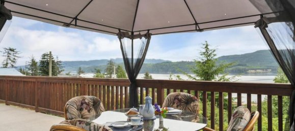 4 bedrooms House in British Columbia, Canada No. 1315 9