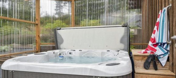 4 bedrooms House in British Columbia, Canada No. 1315 10