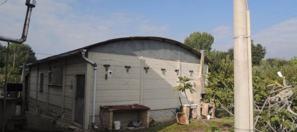 Gewerbliche Immobilie in Sant'Elpidio a Mare, Italy 120m², Nr. 306879 2