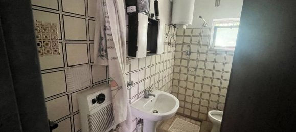 Gewerbliche Immobilie in Sant'Elpidio a Mare, Italy 120m², Nr. 306879 4