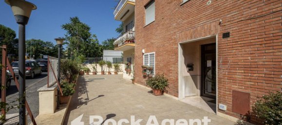 2 bedrooms Apartment in Rome, Italy No. 264259 17