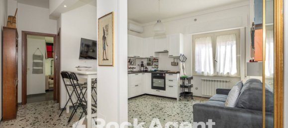 2 bedrooms Apartment in Rome, Italy No. 264259 3
