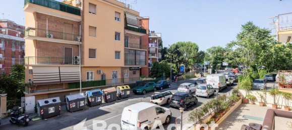 2 bedrooms Apartment in Rome, Italy No. 264259 2