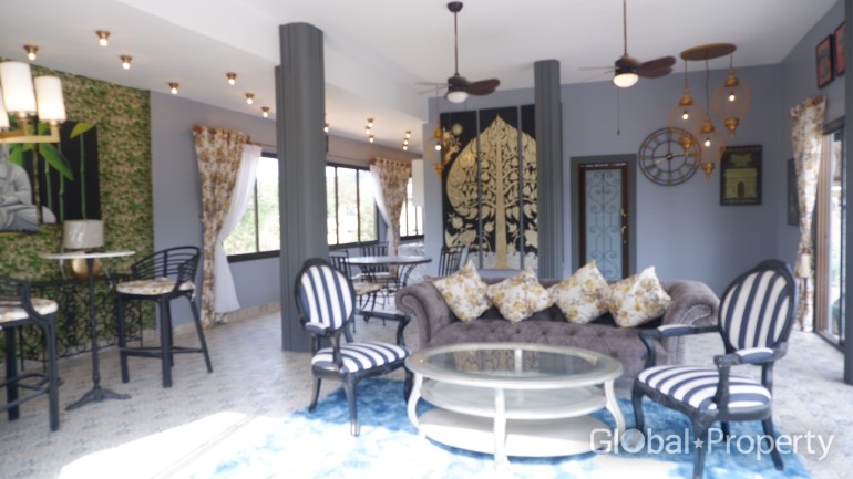 3 bedrooms Cafe / restaurant in Pattaya, Thailand No. 8067