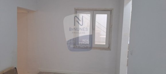 9 bedrooms Villa in Lisbon, Portugal No. 132775 4