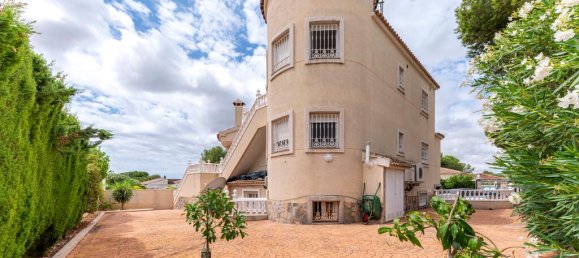 10 bedrooms Villa in Pinar De Campoverde, Spain No. 182280 3
