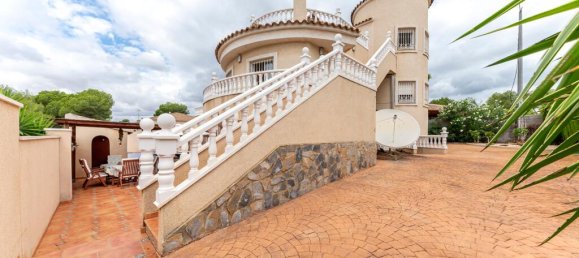 10 bedrooms Villa in Pinar De Campoverde, Spain No. 182280 2