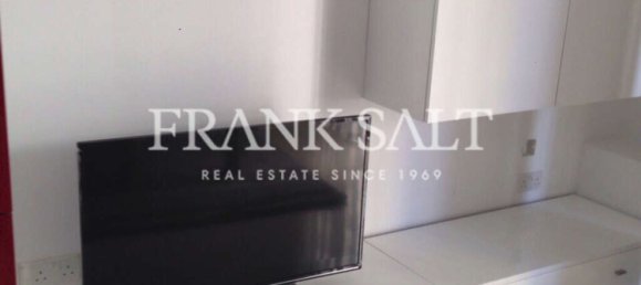 1 bedroom Apartment in Sliema, Malta No. 9166 2