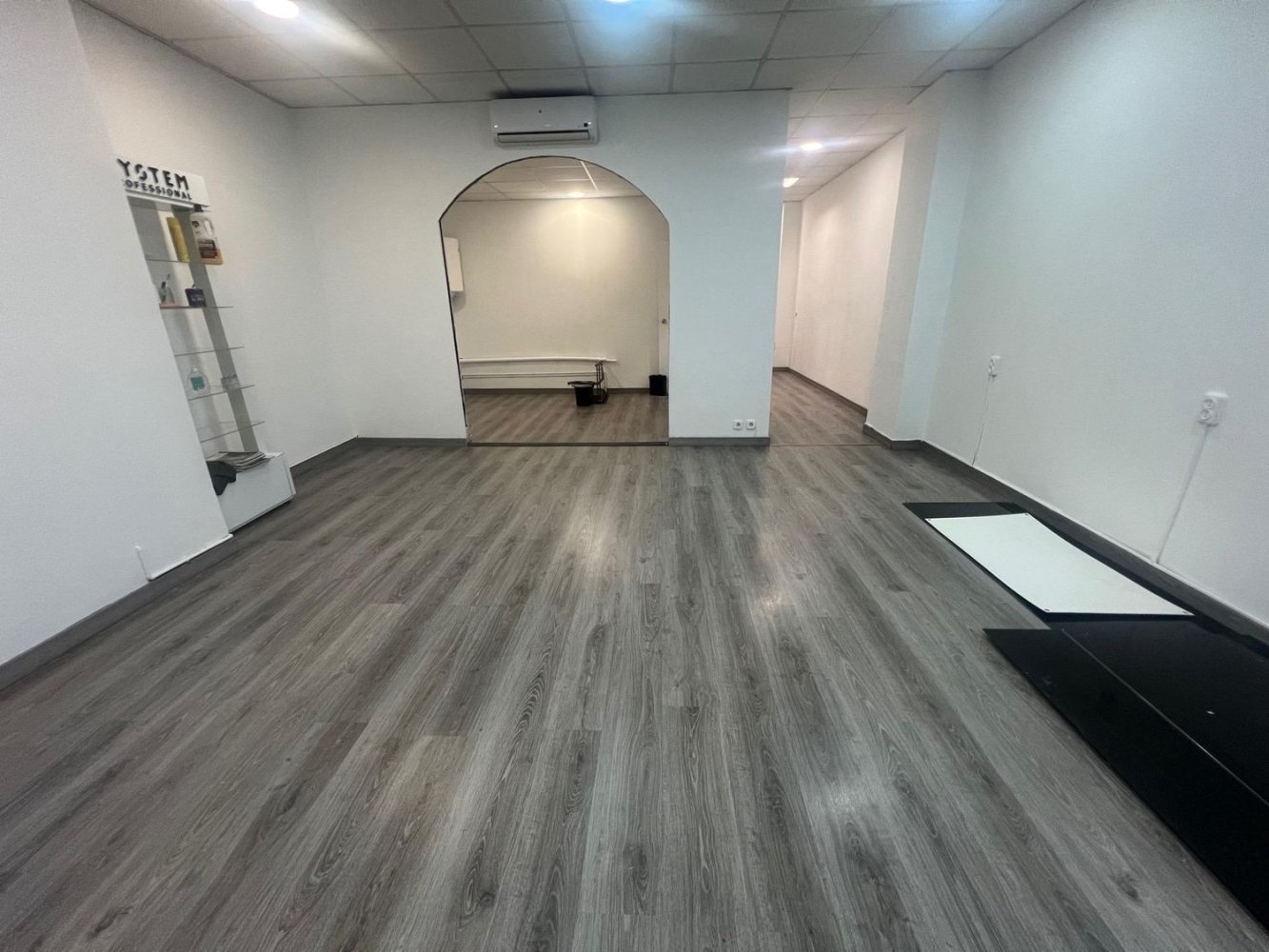 Propiedad comercial en Sabadell, Spain 83 m² No. 201858