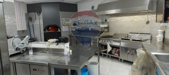 3 rooms Commercial property in Ragusa, Italy No. 54873 12
