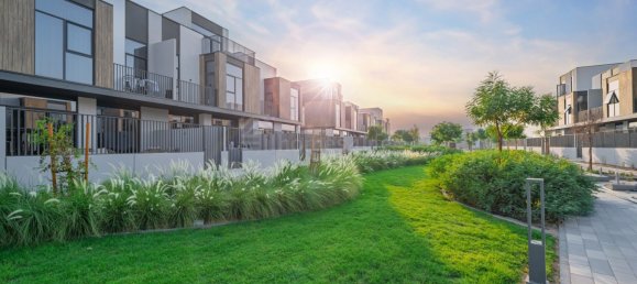 Вилла с 4 спальнями в Мудон, ОАЭ № 113381 3