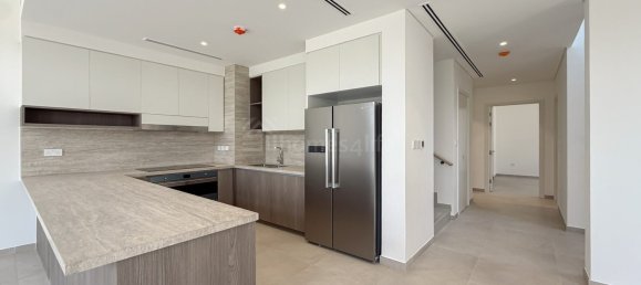 Вилла с 4 спальнями в Мудон, ОАЭ № 113381 8