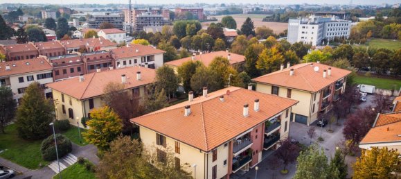 3غرفة منزل ذو طابقين في Monza, Italy رقم 334595 2