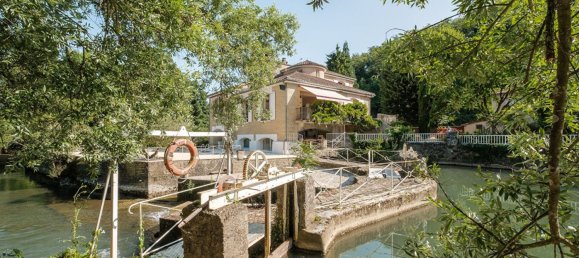 12 bedrooms House in Vienne, France No. 301016 13