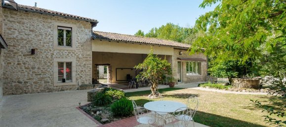 12 bedrooms House in Vienne, France No. 301016 11