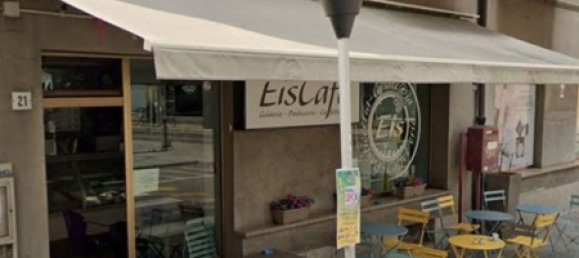 55m² Commercial property in Bernareggio, Italy No. 364557 2