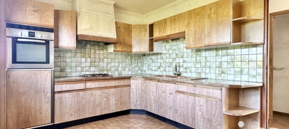 Дом с 6 комнатами в Йонна, Франция № 281490 4