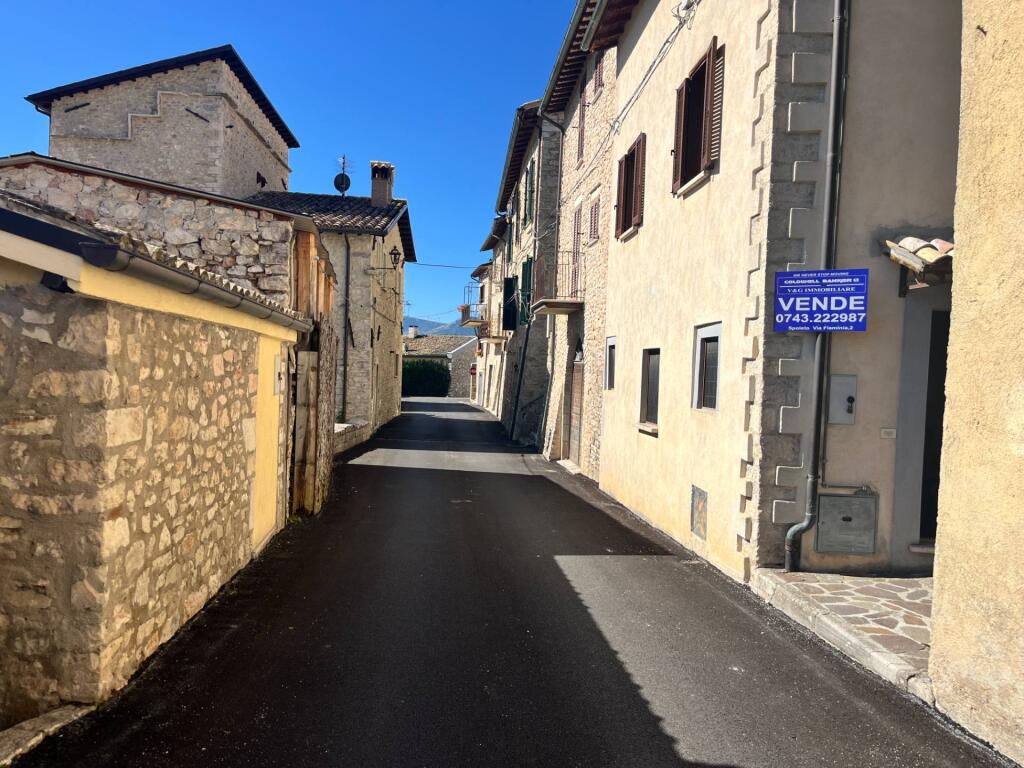 Casa de 5 dormitorios en Monteleone di Spoleto, Italy No. 362947