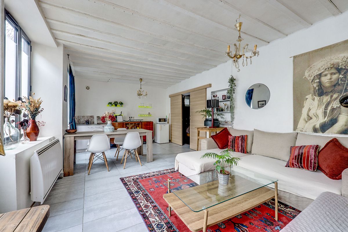 1 bedroom Commercial property in Le Pre-Saint-Gervais, France No. 168944