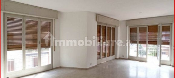 Apartamento T3 em Varese, Italy N.º 5409 26
