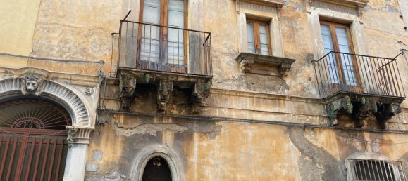 4 bedrooms Apartment in Scordia, Italy No. 48780 10