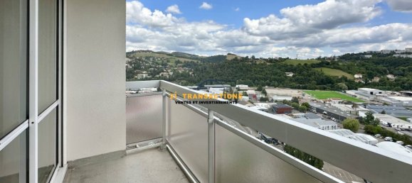 3 bedrooms Apartment in Saint-Priest-en-Jarez, France No. 358624 6