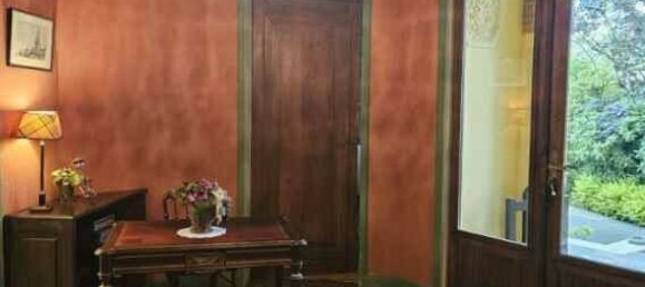 5 bedrooms Castles in Valenciennes, France No. 59486 2