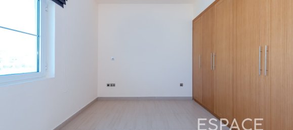 4 bedrooms Villa for sale in Jumeirah Park, Dubai, UAE № 108419 6