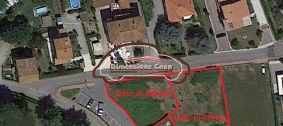 857m² Land in Capannori, Italy No. 67098 2