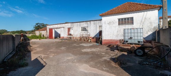 Entrepôt à Alcanena, Portugal 584m² No. 15266 11