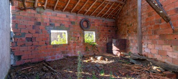 Entrepôt à Alcanena, Portugal 584m² No. 15266 4