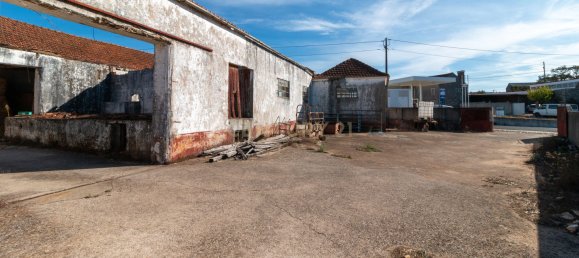 Entrepôt à Alcanena, Portugal 584m² No. 15266 5