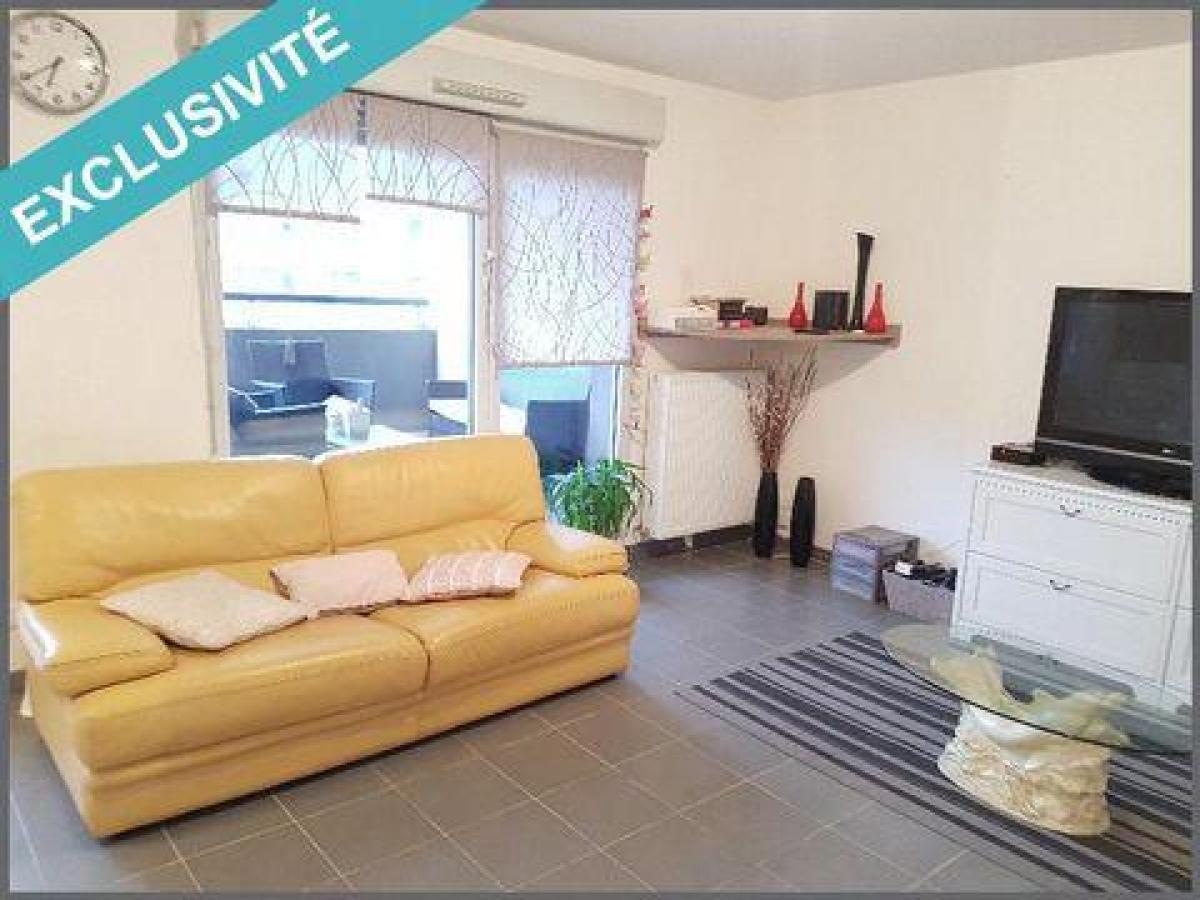 2 bedrooms Apartment in Dijon, France No. 5192