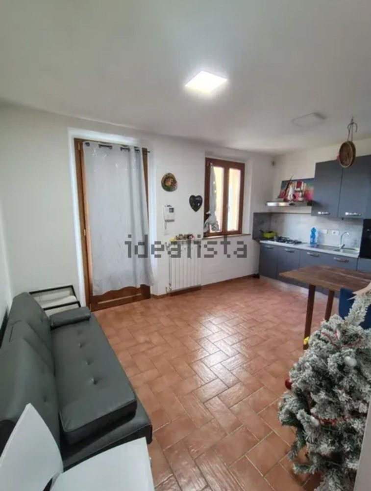 2 rooms Apartment in Scandicci, Italy No. 10935