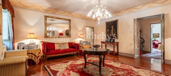 7 bedrooms Villa in Lucca, Italy No. 306137 10