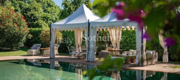 7 bedrooms Villa in Lucca, Italy No. 306137 2