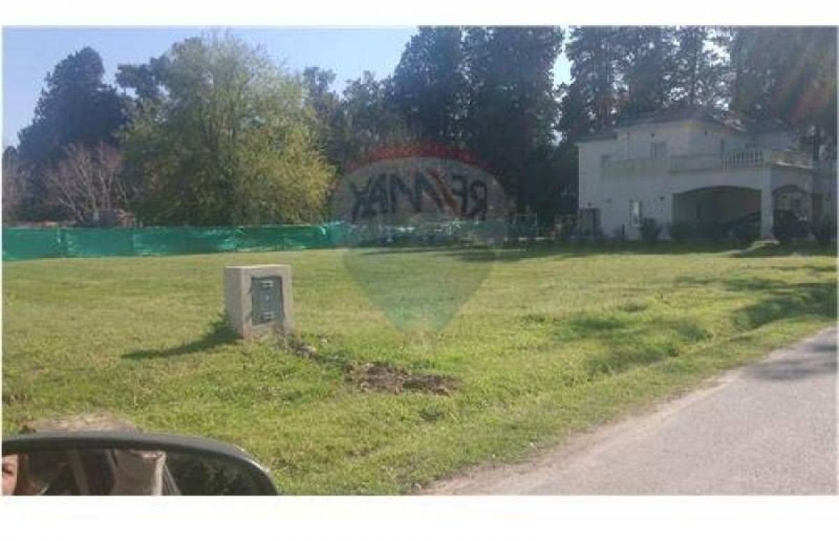  Land in Pilar, Argentina No. 111523