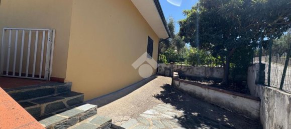 3 Schlafzimmer Villa in Rende, Italy, Nr. 320787 10