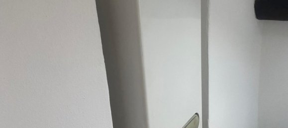 Studio in Monza, Italy No. 55392 8