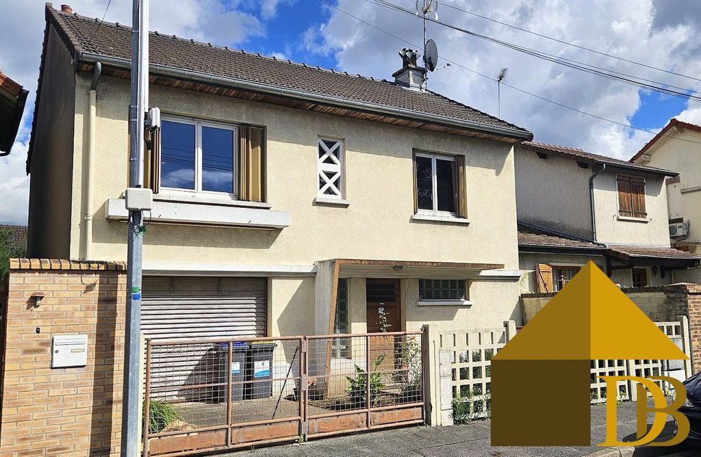 6 rooms House in Maisons-Alfort, France No. 179742